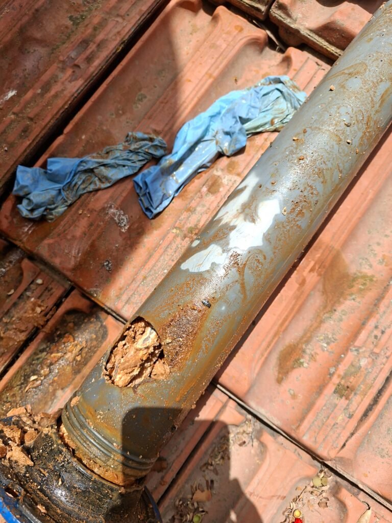 תיקון קצר בדוד החלפת פלאנג