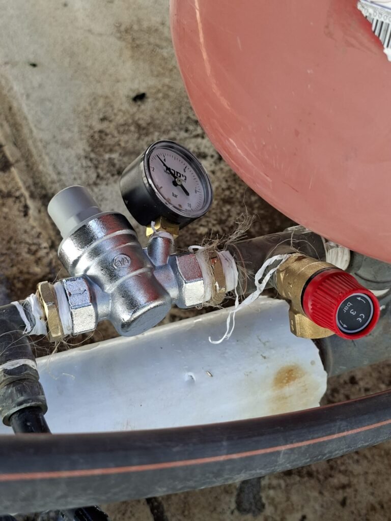 החלפת מד לחץ מקטין לחץ ושסתום בטחון פורק לחץ